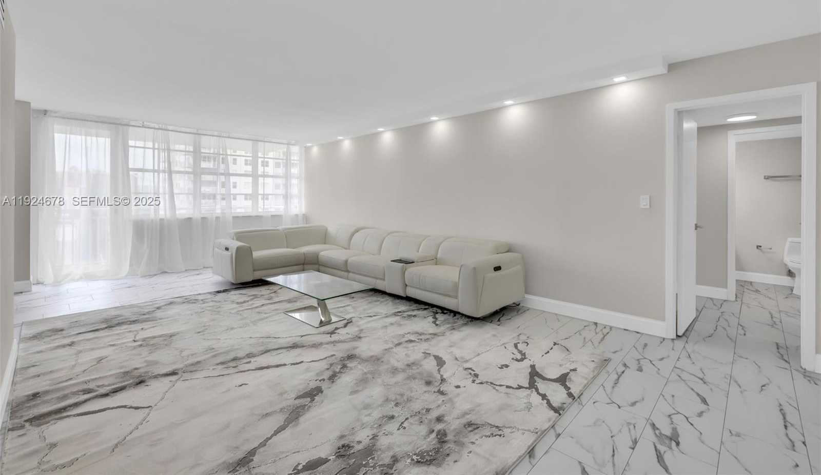 Small Image of 251 174TH ST #1415, Sunny Isles Beach Number 3