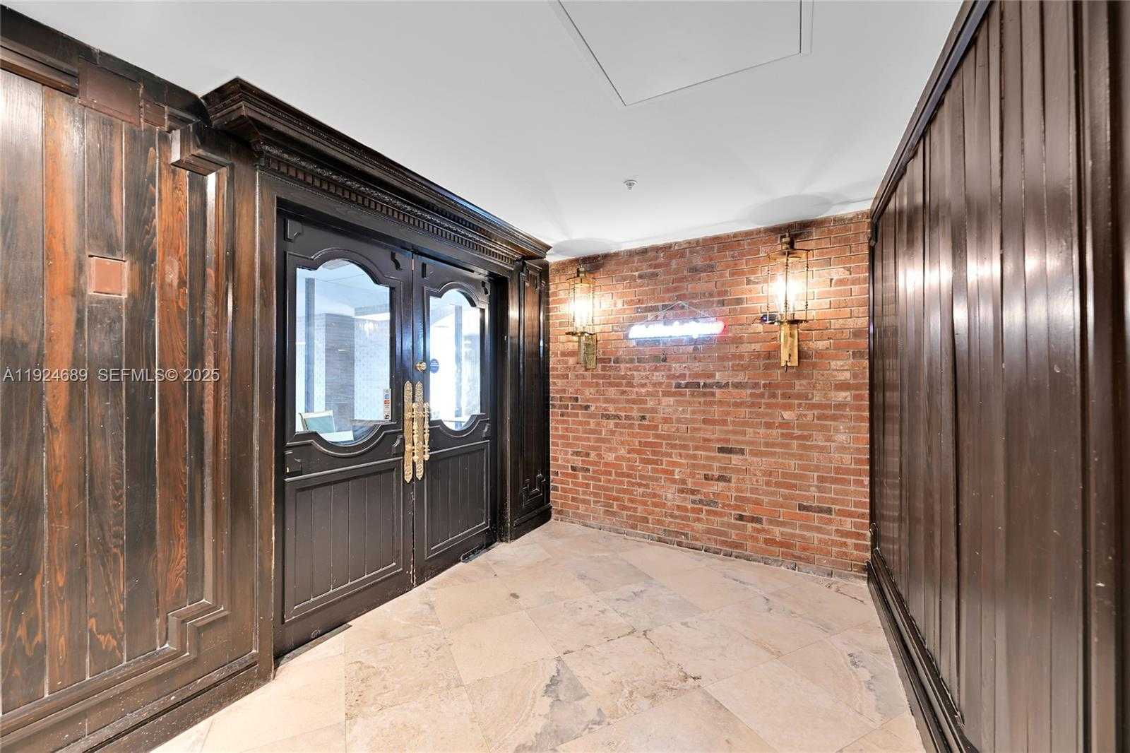 Small Image of 6039 COLLINS AVE #621, Miami Beach Number 35