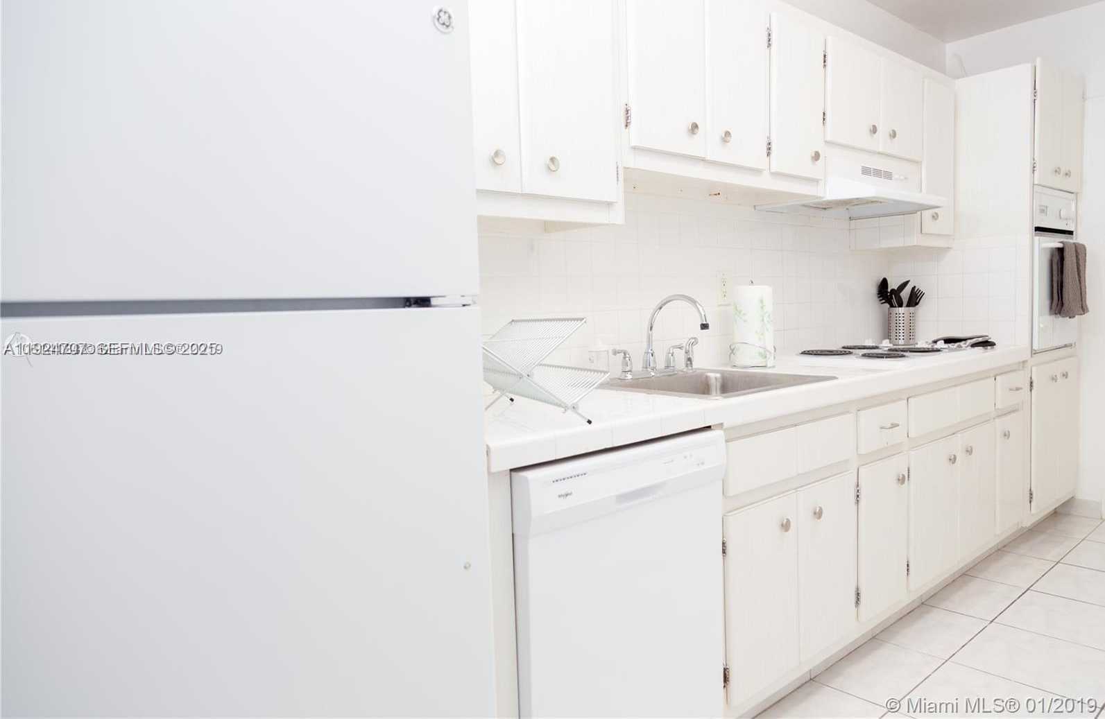 Small Image of 100 LINCOLN RD #1216, Miami Beach Number 5