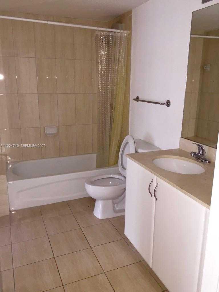 Small Image of 1750 NORTH BAYSHORE DR #5105, Miami Number 10