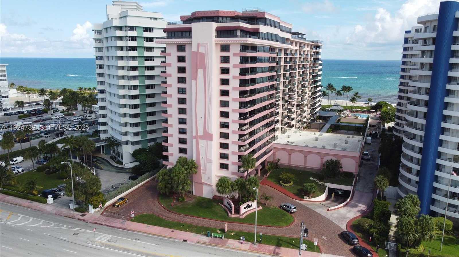 Small Image of 5225 COLLINS AVE #1204, Miami Beach Number 1