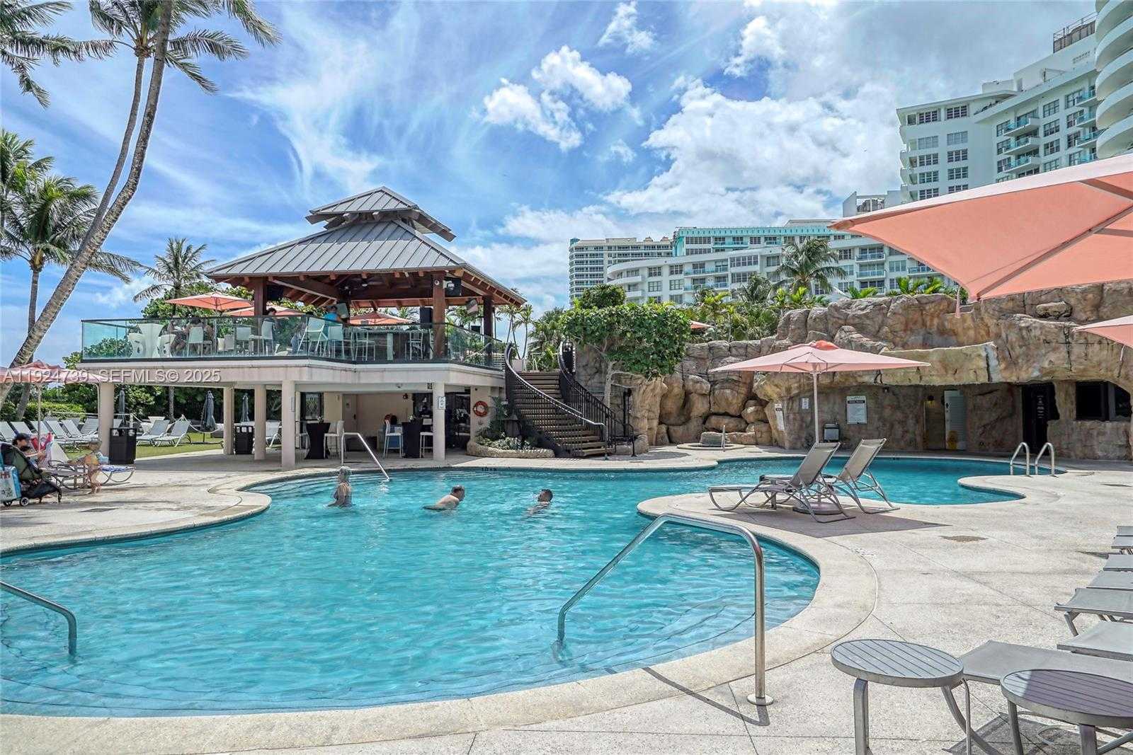 Small Image of 5225 COLLINS AVE #1204, Miami Beach Number 10