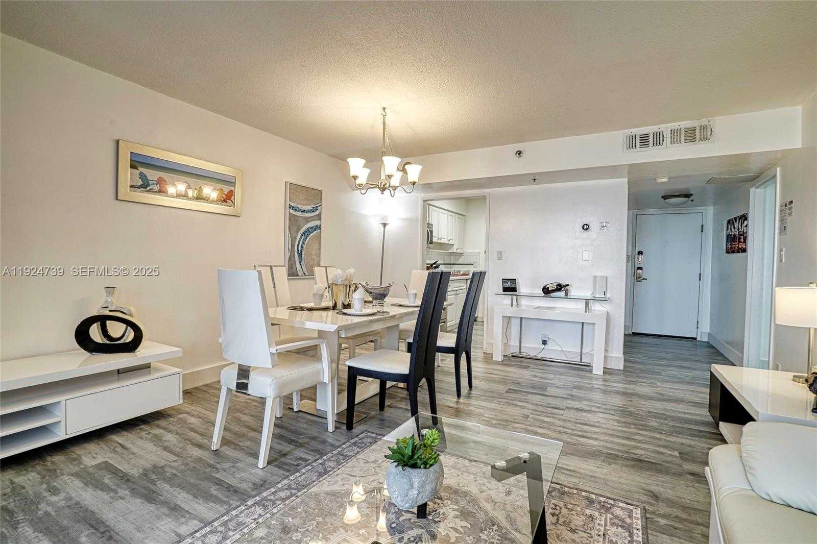 Small Image of 5225 COLLINS AVE #1204, Miami Beach Number 29