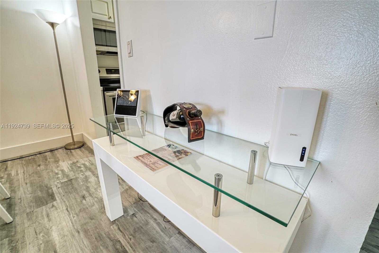 Small Image of 5225 COLLINS AVE #1204, Miami Beach Number 31