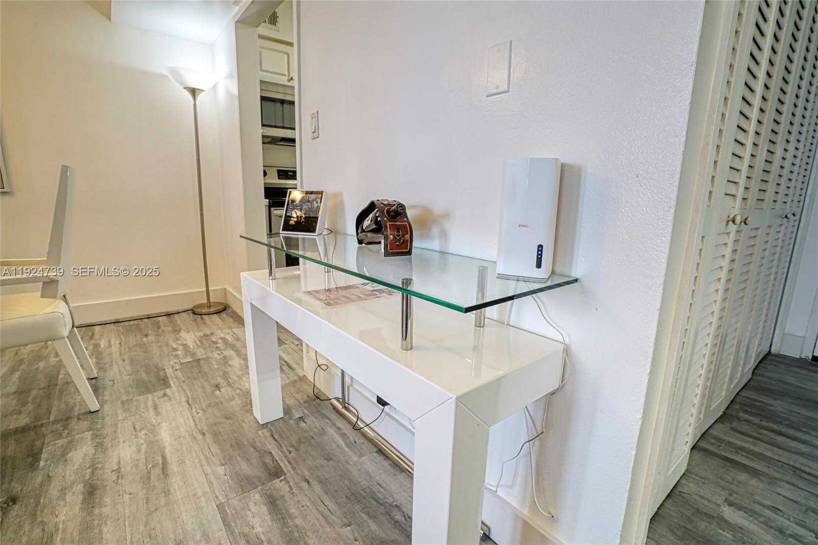 Small Image of 5225 COLLINS AVE #1204, Miami Beach Number 32