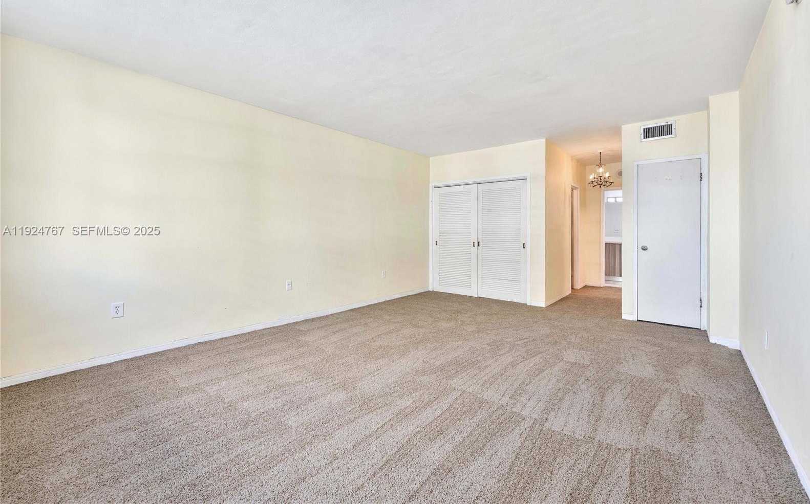 Small Image of 5825 COLLINS AVE #6E, Miami Beach Number 10