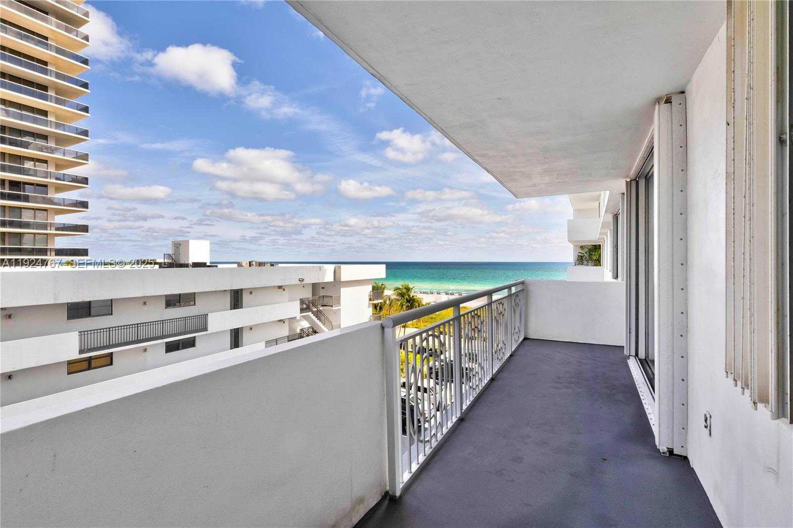 Small Image of 5825 COLLINS AVE #6E, Miami Beach Number 14