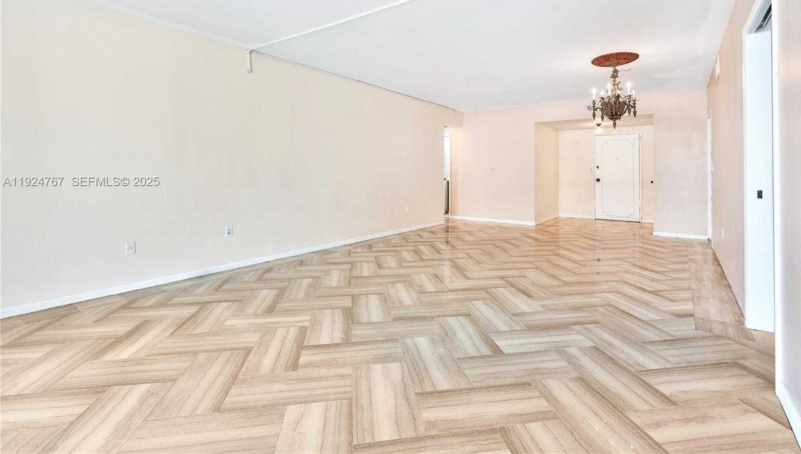 Small Image of 5825 COLLINS AVE #6E, Miami Beach Number 6