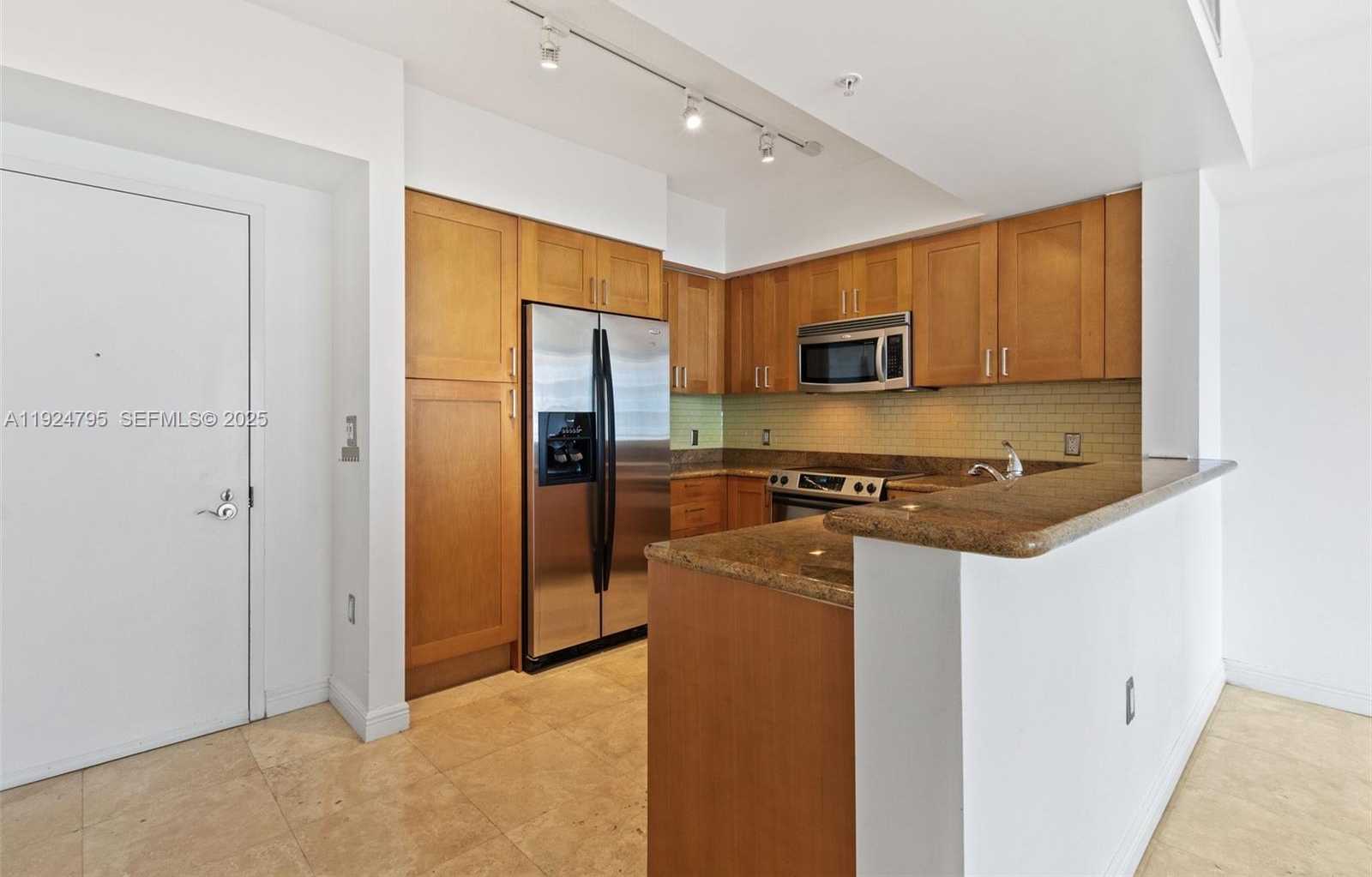 Small Image of 1755 EAST HALLANDALE BEACH BLVD #501E, Hallandale Beach Number 6