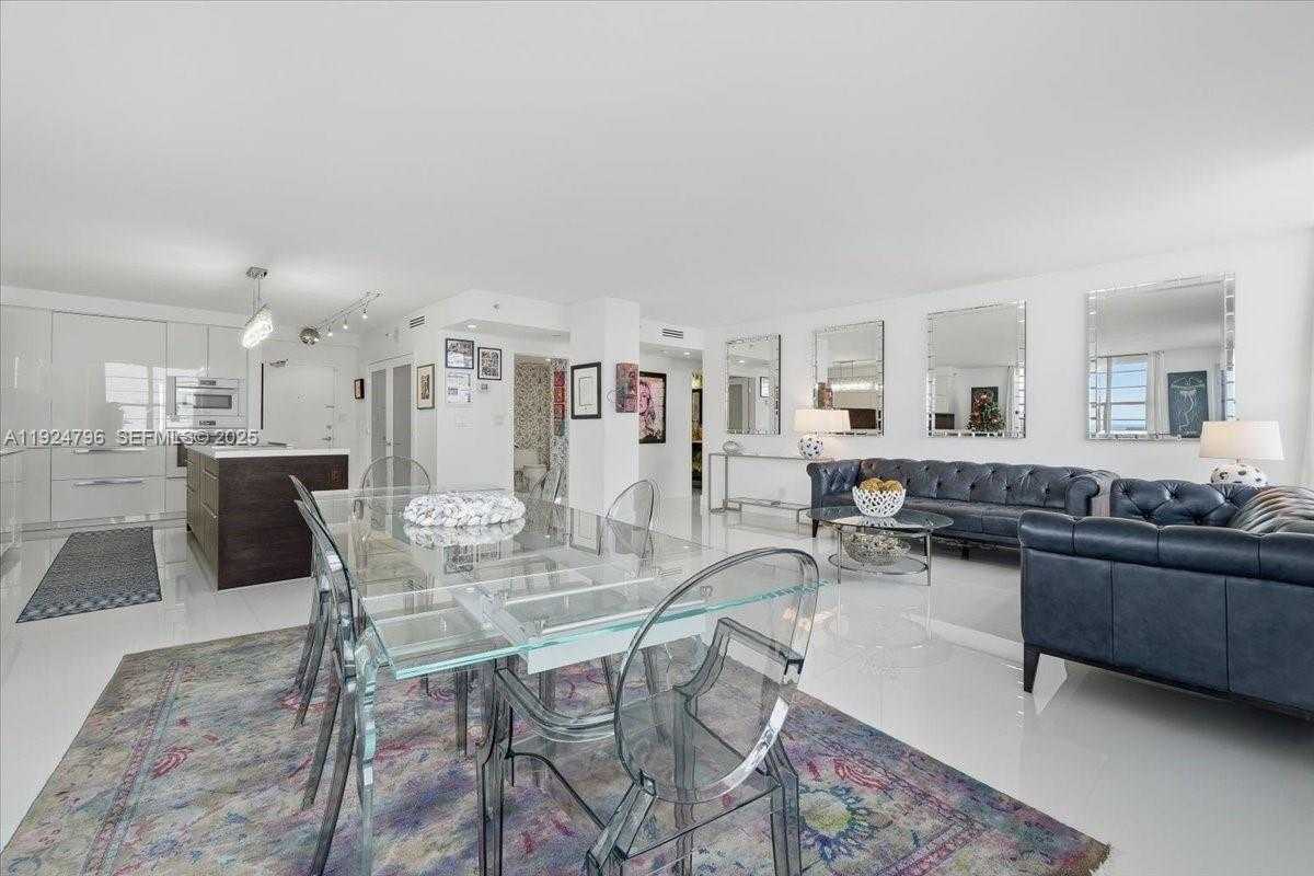 Small Image of 100 LINCOLN ROAD #747, Miami Beach Number 35