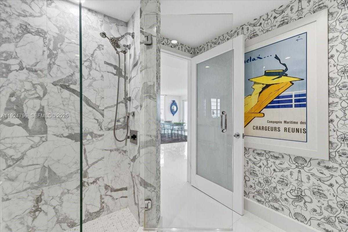 Small Image of 100 LINCOLN ROAD #747, Miami Beach Number 42