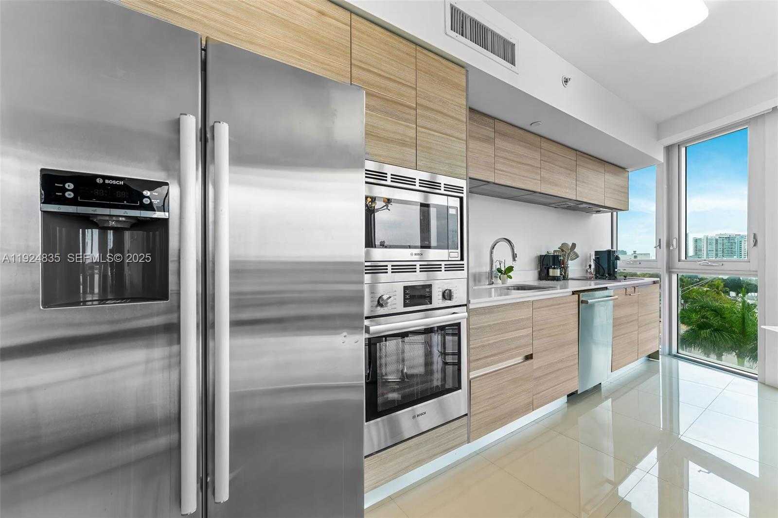 Imagen de Pequeño Objeto