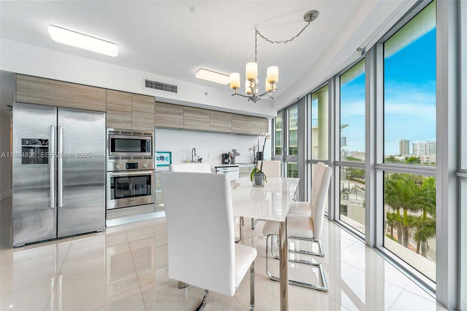 Imagen de Pequeño Objeto