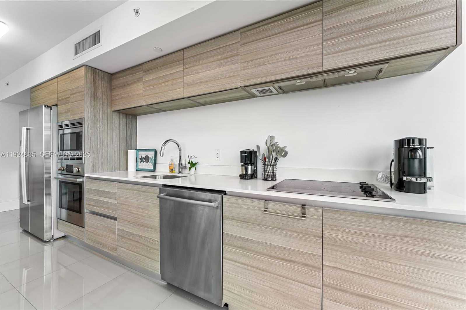 Imagen de Pequeño Objeto