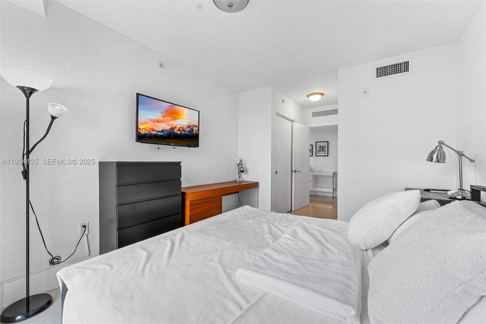 Imagen de Pequeño Objeto