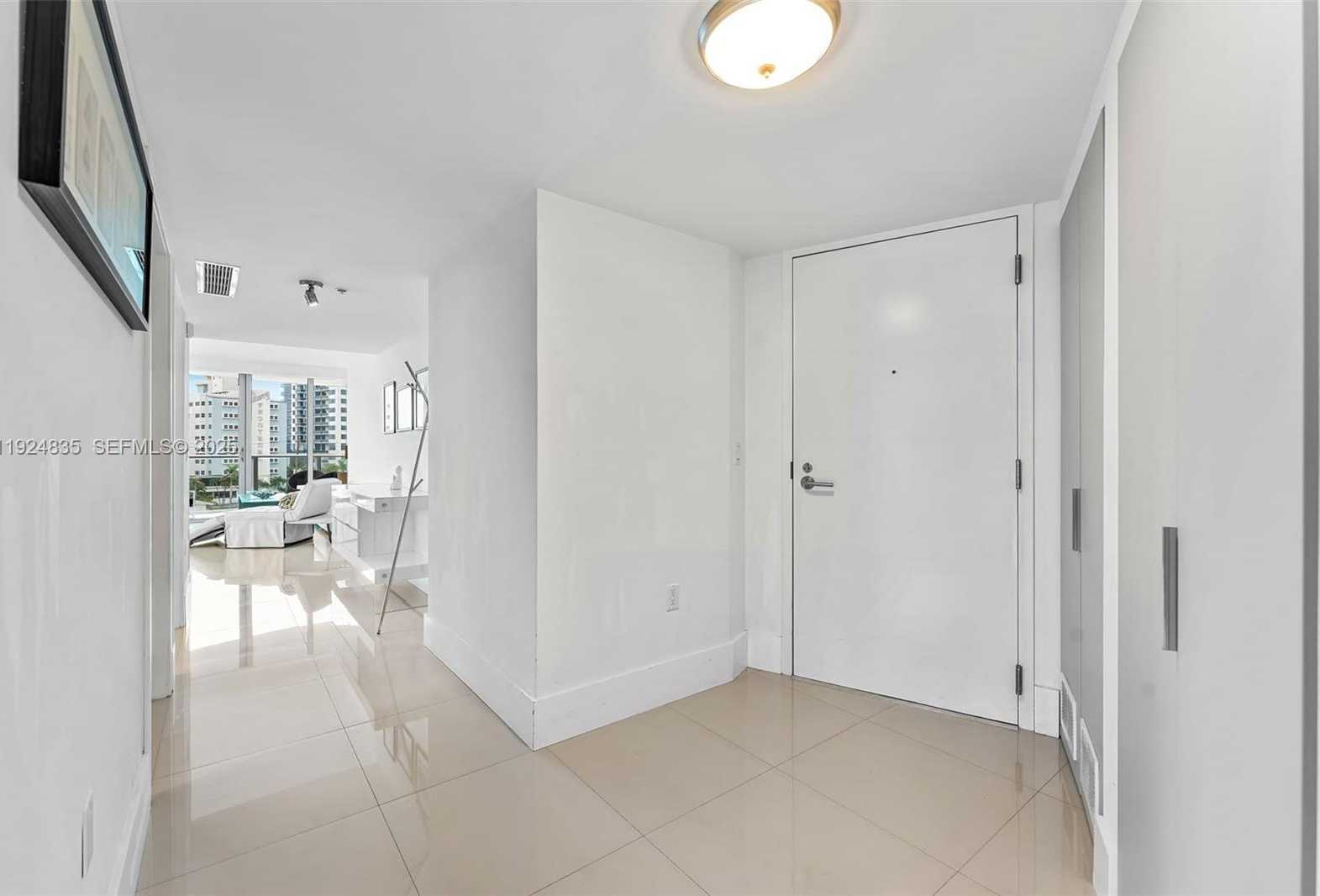 Imagen de Pequeño Objeto