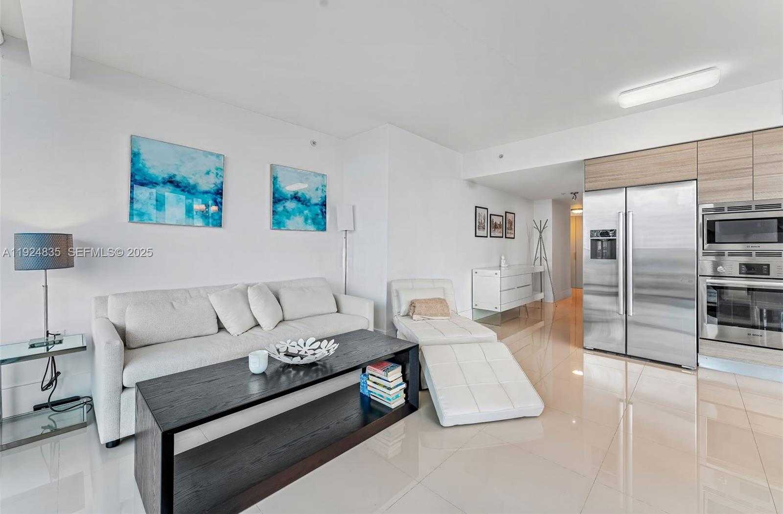 Imagen de Pequeño Objeto