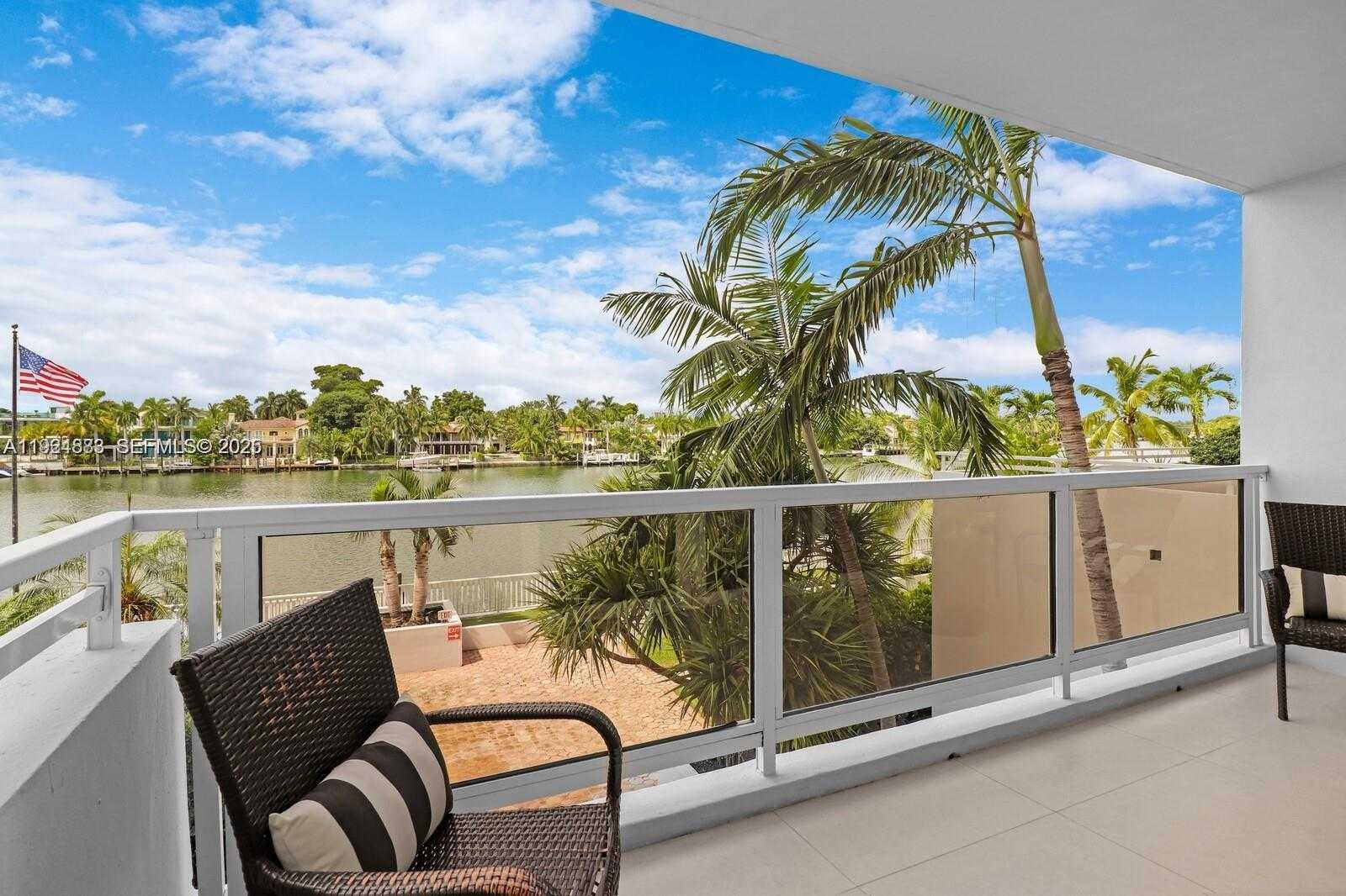 Small Image of 5700 COLLINS AVE #3J, Miami Beach Number 1