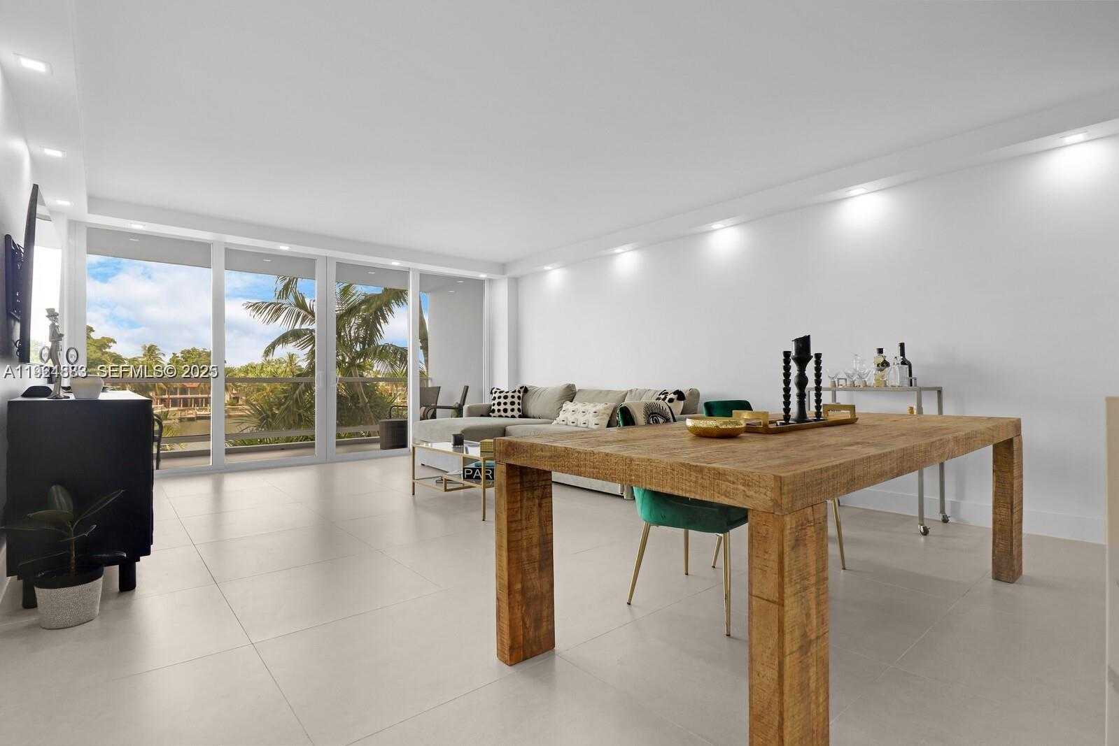 Small Image of 5700 COLLINS AVE #3J, Miami Beach Number 16