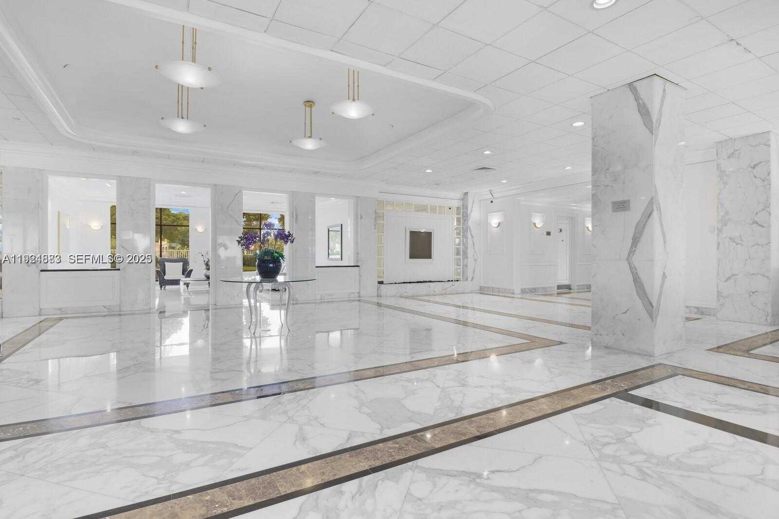 Small Image of 5700 COLLINS AVE #3J, Miami Beach Number 40