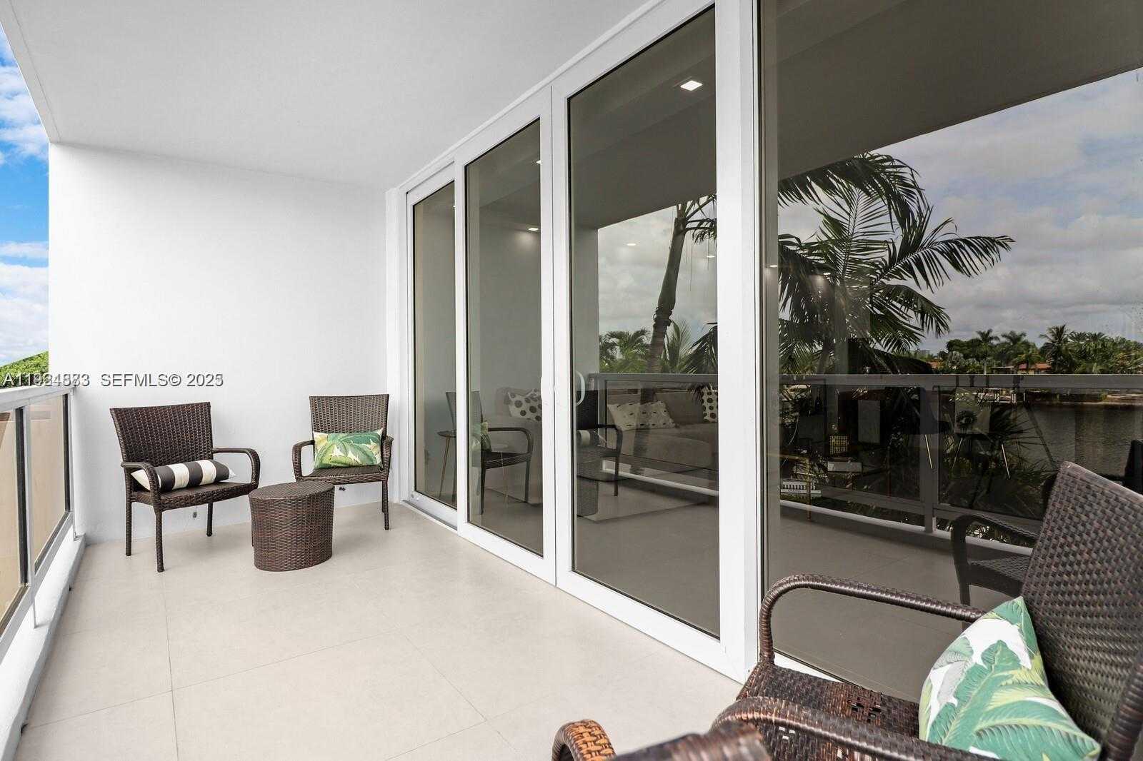 Small Image of 5700 COLLINS AVE #3J, Miami Beach Number 5