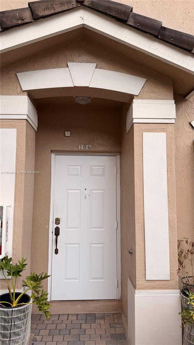 Small Image of 5785 NORTH WEST 116TH AVE #106, Doral Number 1