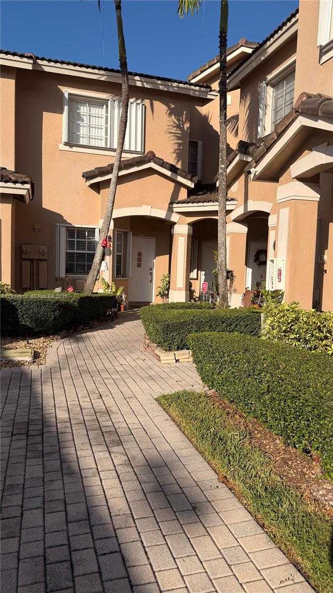 Small Image of 5785 NORTH WEST 116TH AVE #106, Doral Number 2