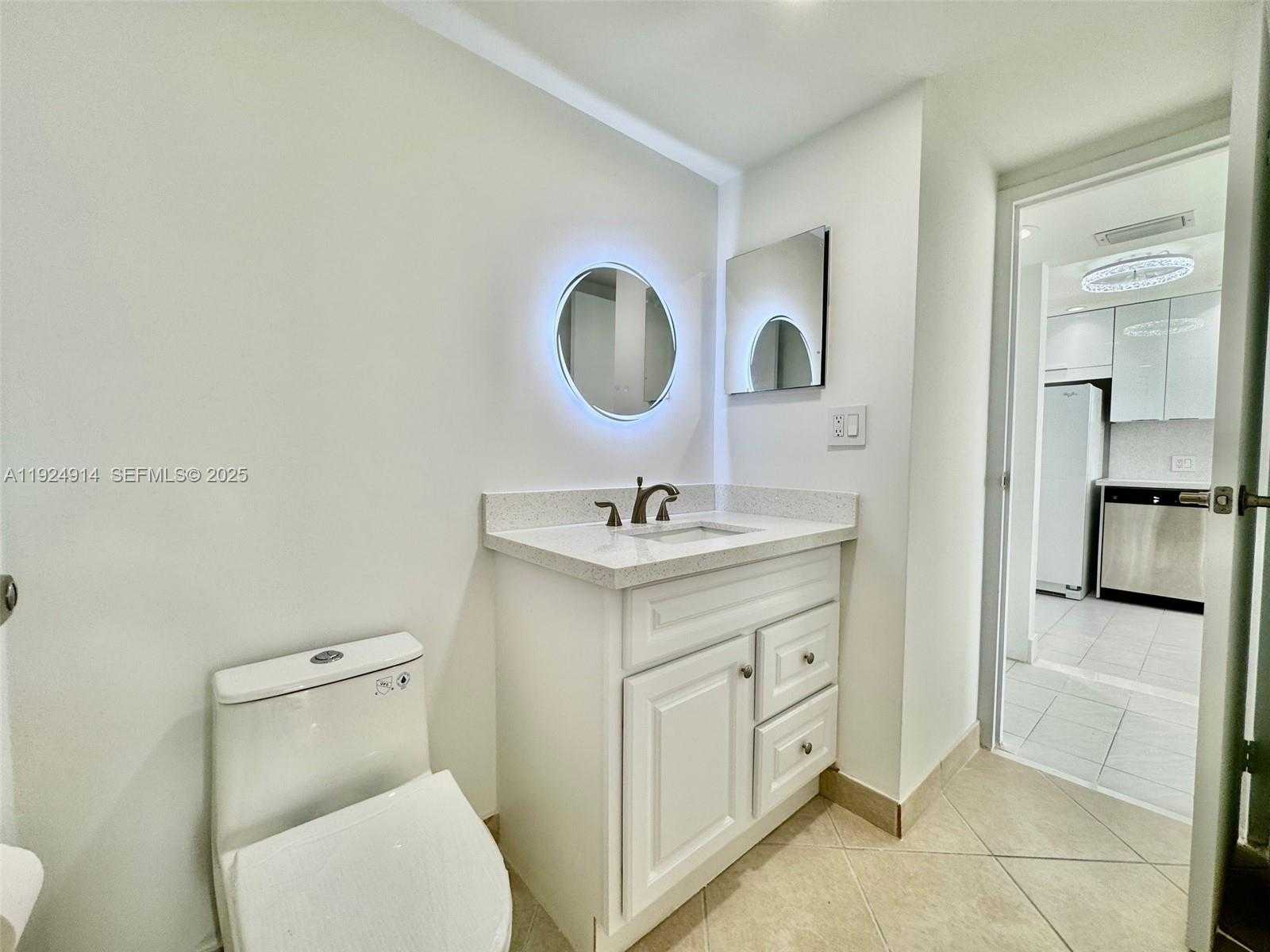 Small Image of 3675 NORTH COUNTRY CLUB DR #2007, Aventura Number 16