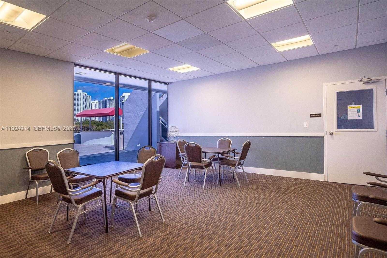 Small Image of 3675 NORTH COUNTRY CLUB DR #2007, Aventura Number 45