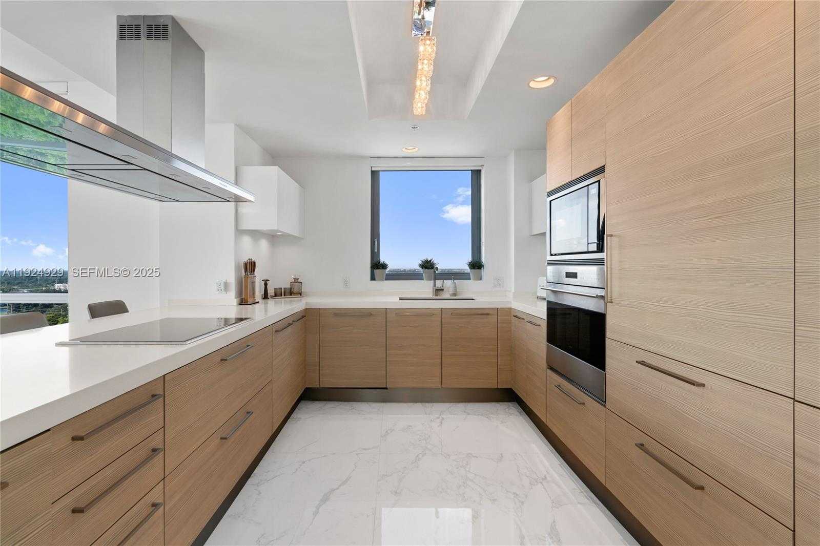 Small Image of 17111 BISCAYNE BLVD #2002, North Miami Beach Number 16