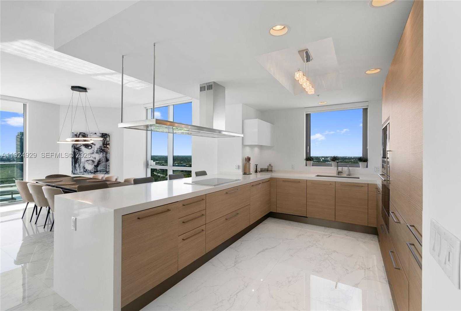 Small Image of 17111 BISCAYNE BLVD #2002, North Miami Beach Number 18