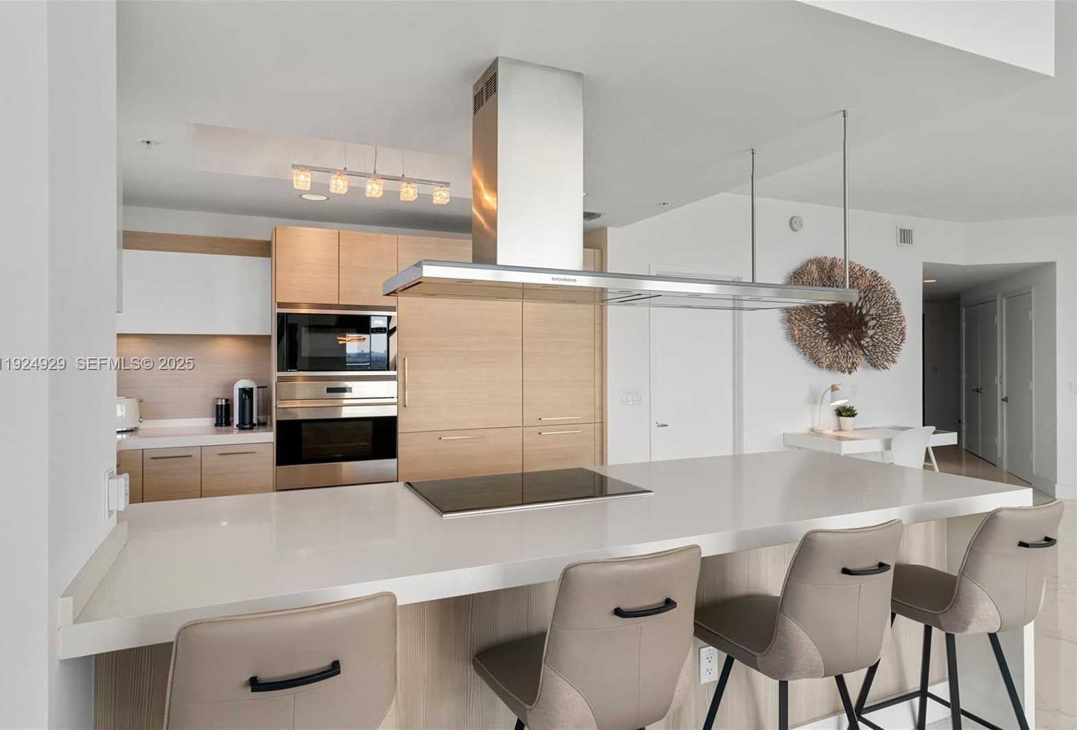 Small Image of 17111 BISCAYNE BLVD #2002, North Miami Beach Number 21