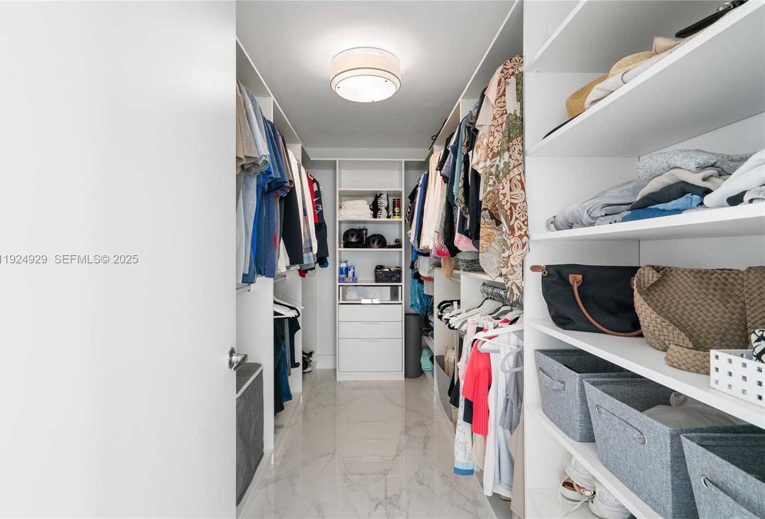 Small Image of 17111 BISCAYNE BLVD #2002, North Miami Beach Number 27