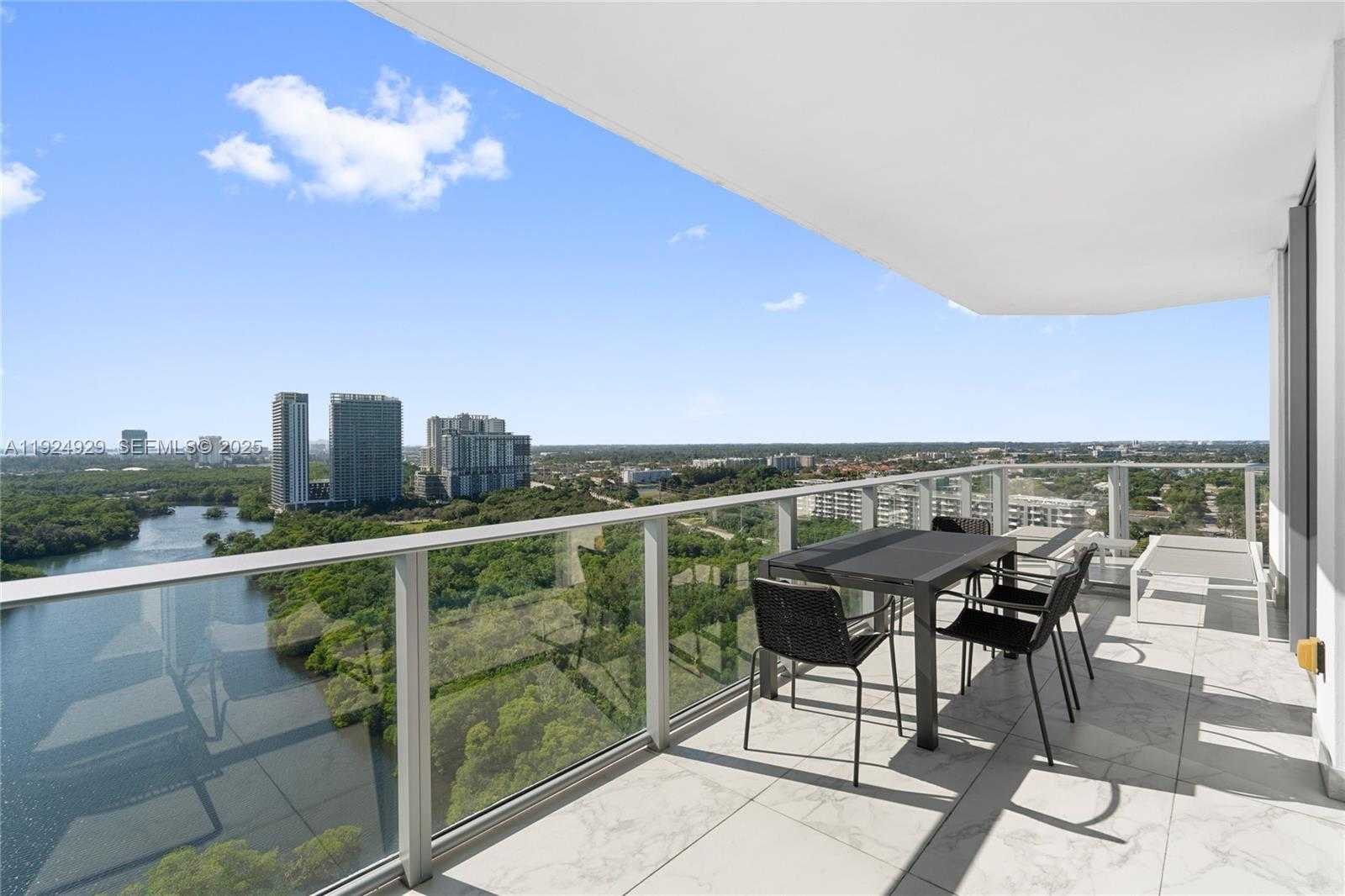 Small Image of 17111 BISCAYNE BLVD #2002, North Miami Beach Number 4