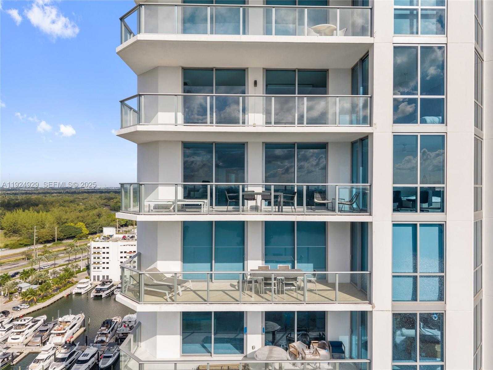 Small Image of 17111 BISCAYNE BLVD #2002, North Miami Beach Number 55
