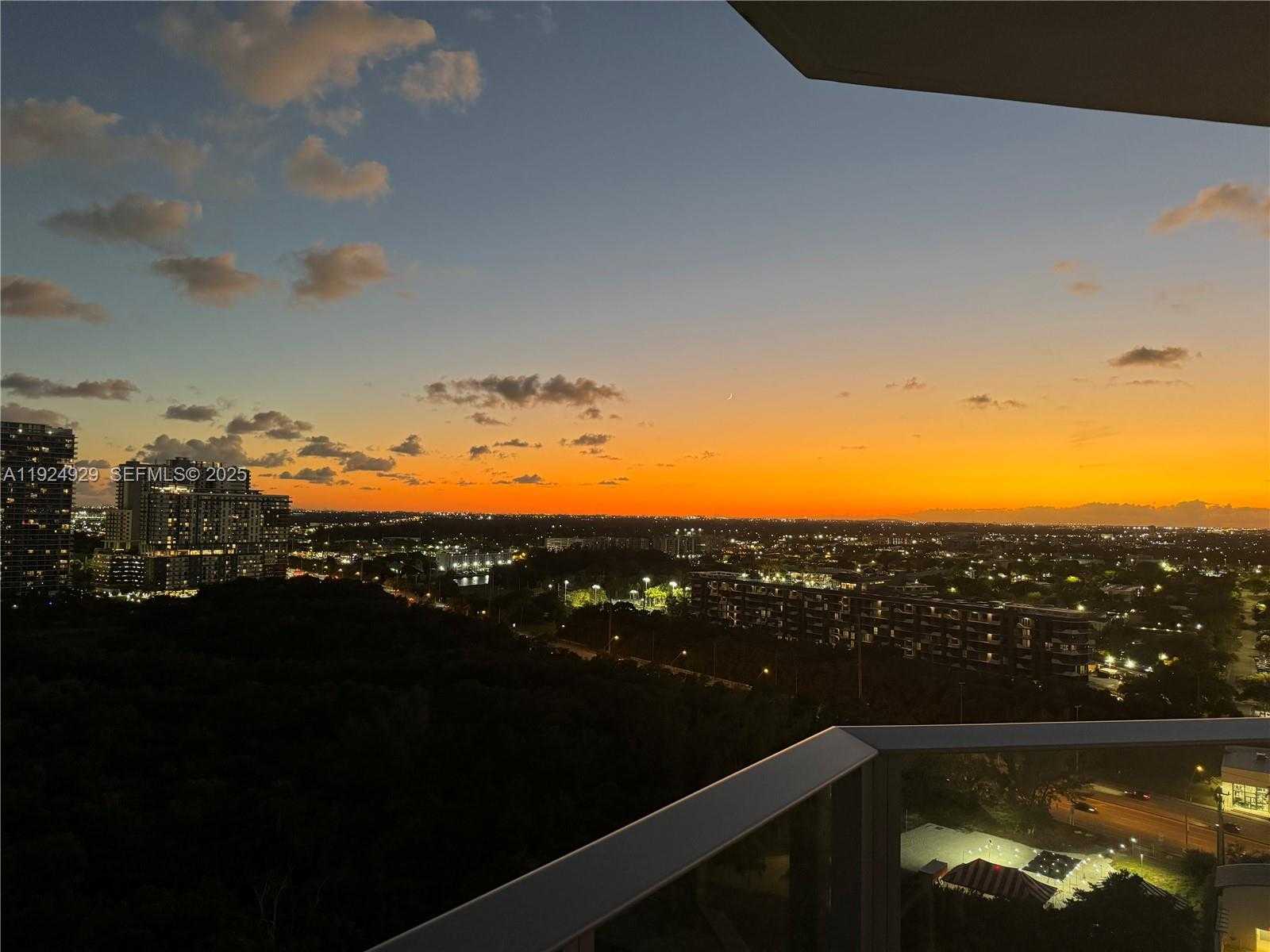 Small Image of 17111 BISCAYNE BLVD #2002, North Miami Beach Number 64