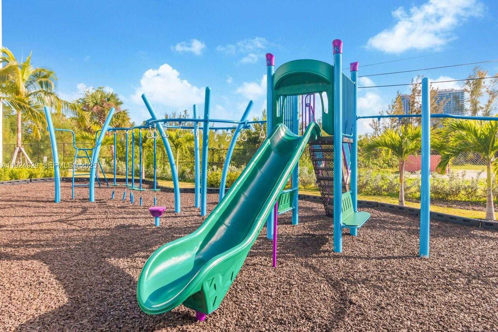 Small Image of 17111 BISCAYNE BLVD #2002, North Miami Beach Number 87