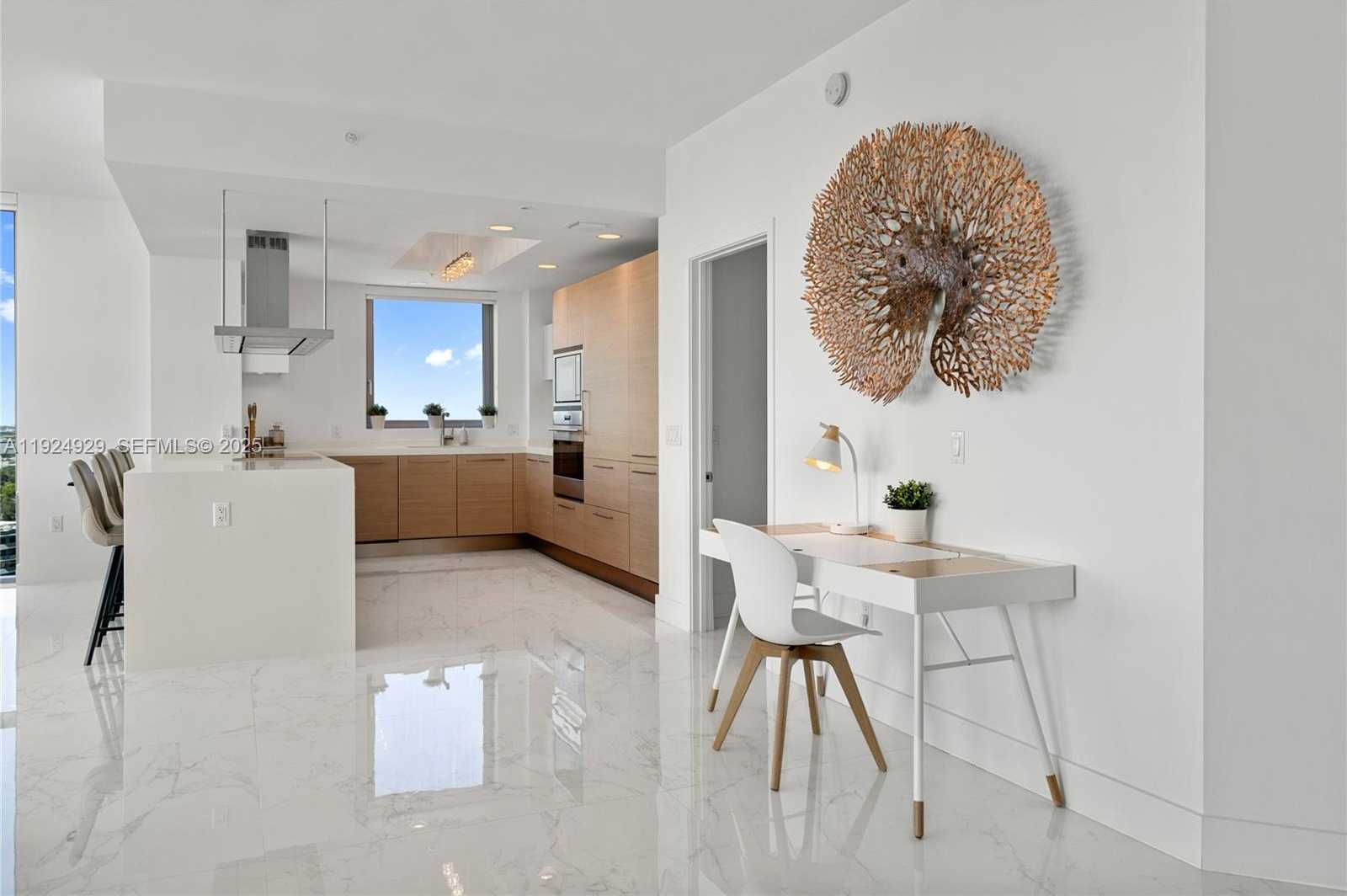 Small Image of 17111 BISCAYNE BLVD #2002, North Miami Beach Number 9