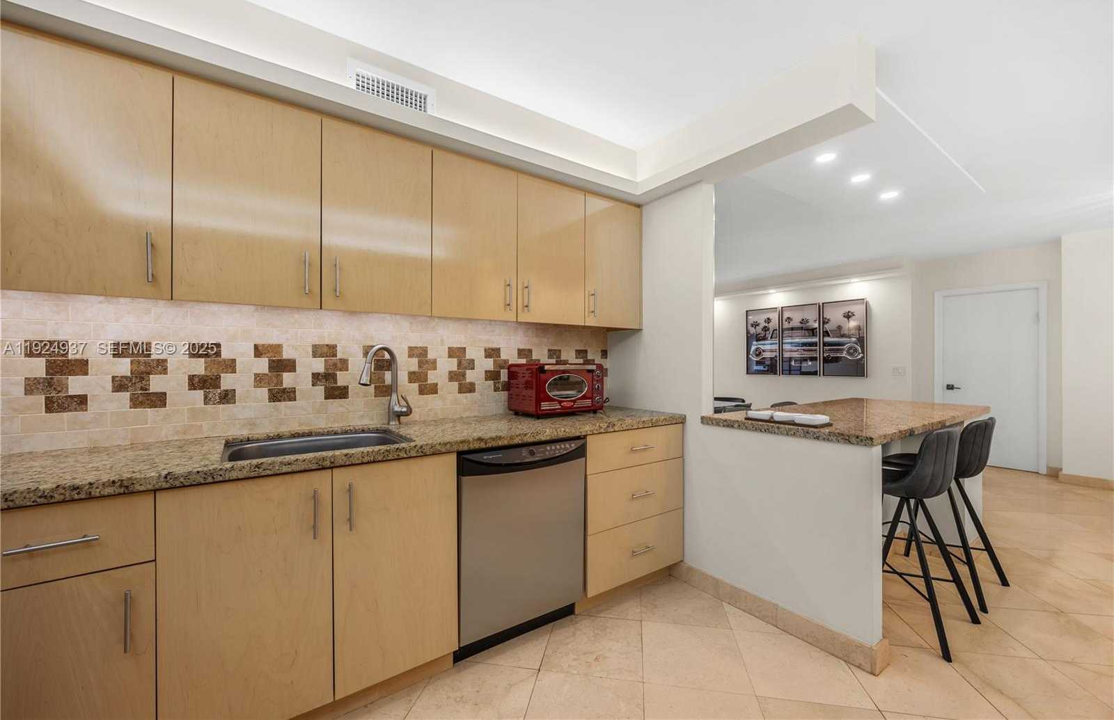 Small Image of 9801 COLLINS AVE #10G, Bal Harbour Number 11