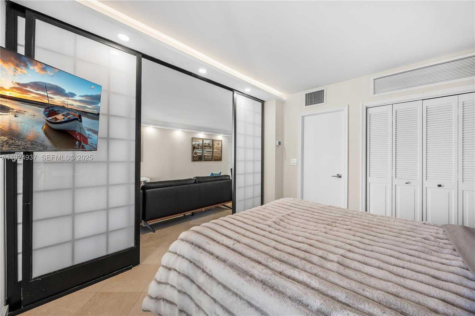 Small Image of 9801 COLLINS AVE #10G, Bal Harbour Number 20