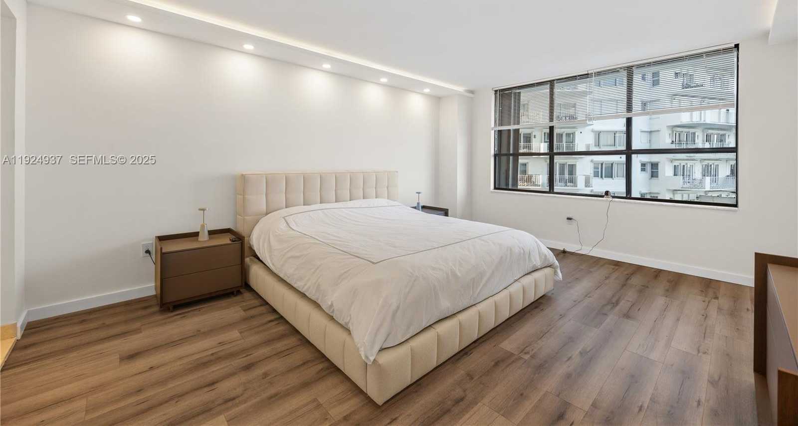 Small Image of 9801 COLLINS AVE #10G, Bal Harbour Number 28