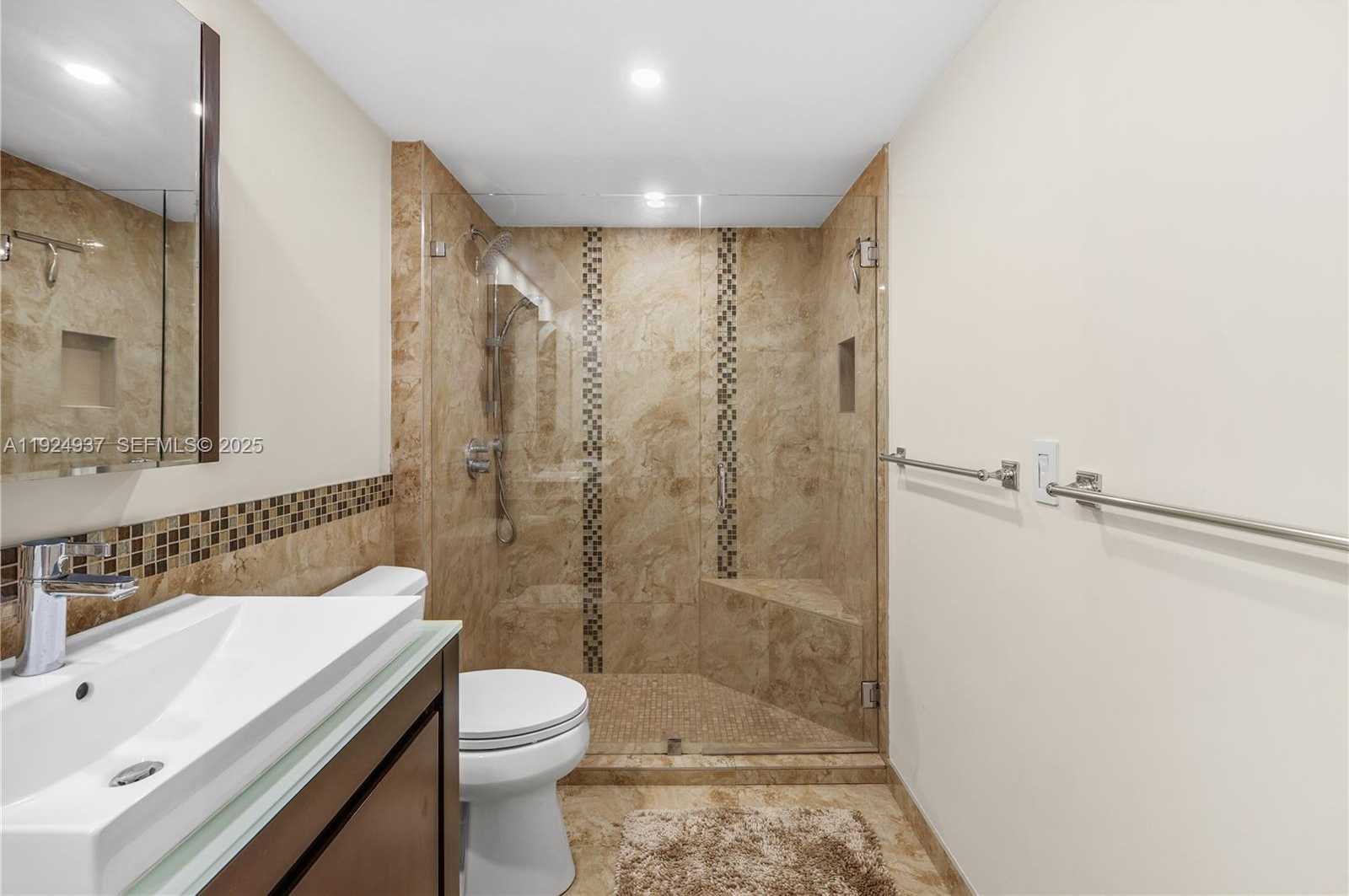 Small Image of 9801 COLLINS AVE #10G, Bal Harbour Number 32