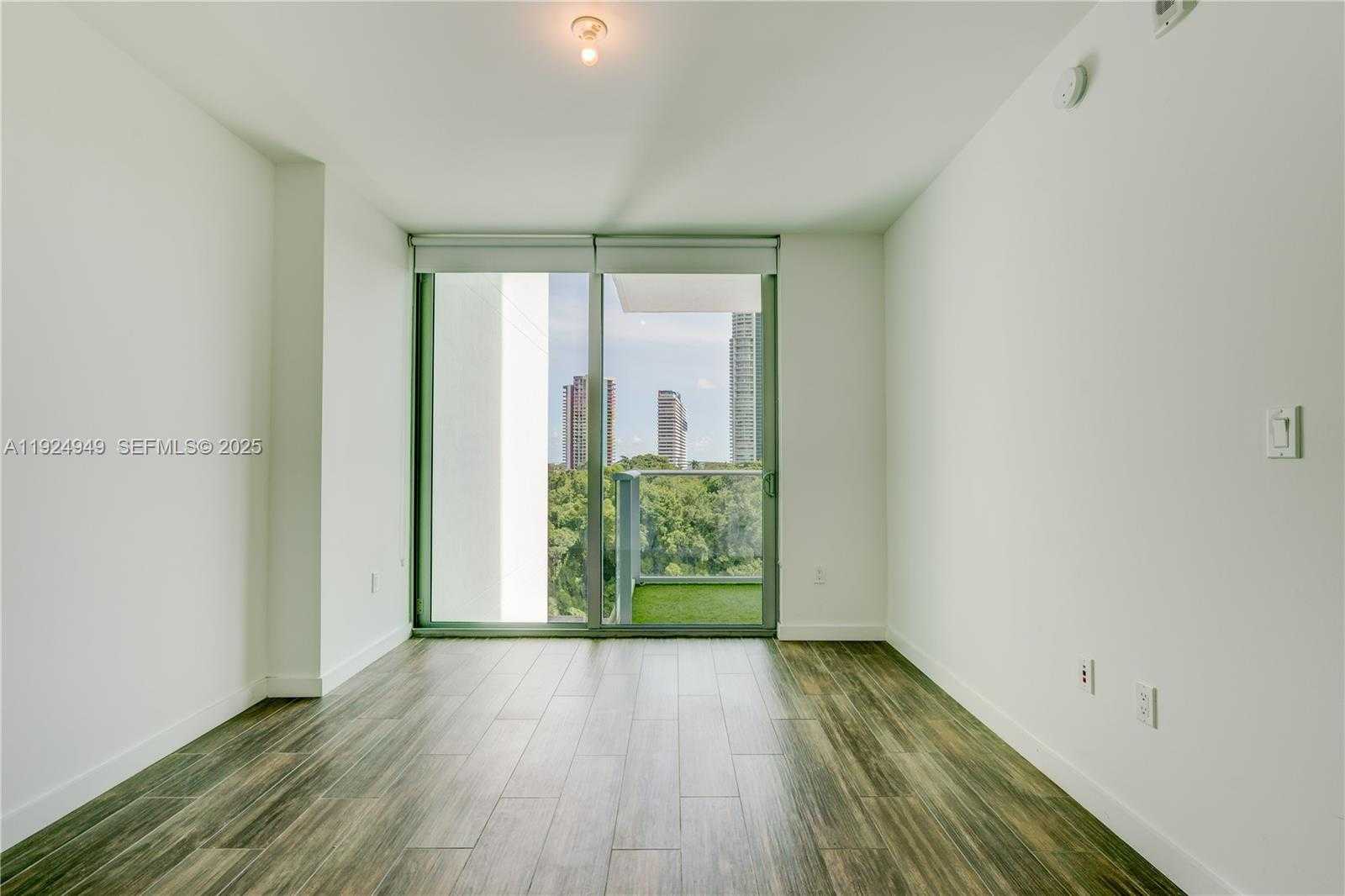 Small Image of 1600 SOUTH WEST 1ST AVE #603, Miami Number 13