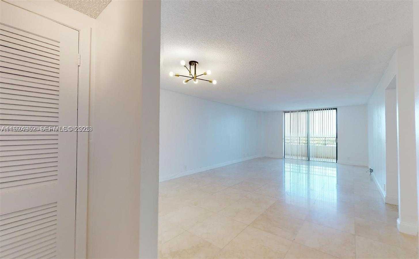 Small Image of 2500 PARKVIEW DR #1207, Hallandale Beach Number 33