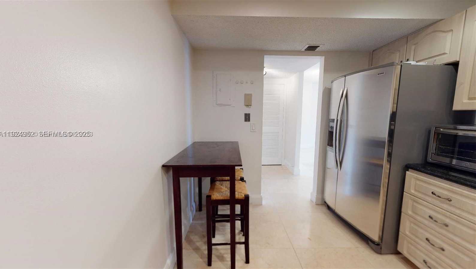 Small Image of 2500 PARKVIEW DR #1207, Hallandale Beach Number 34