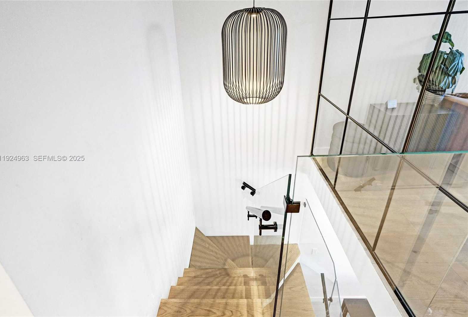 Small Image of Sunny Isles Beach Number 18