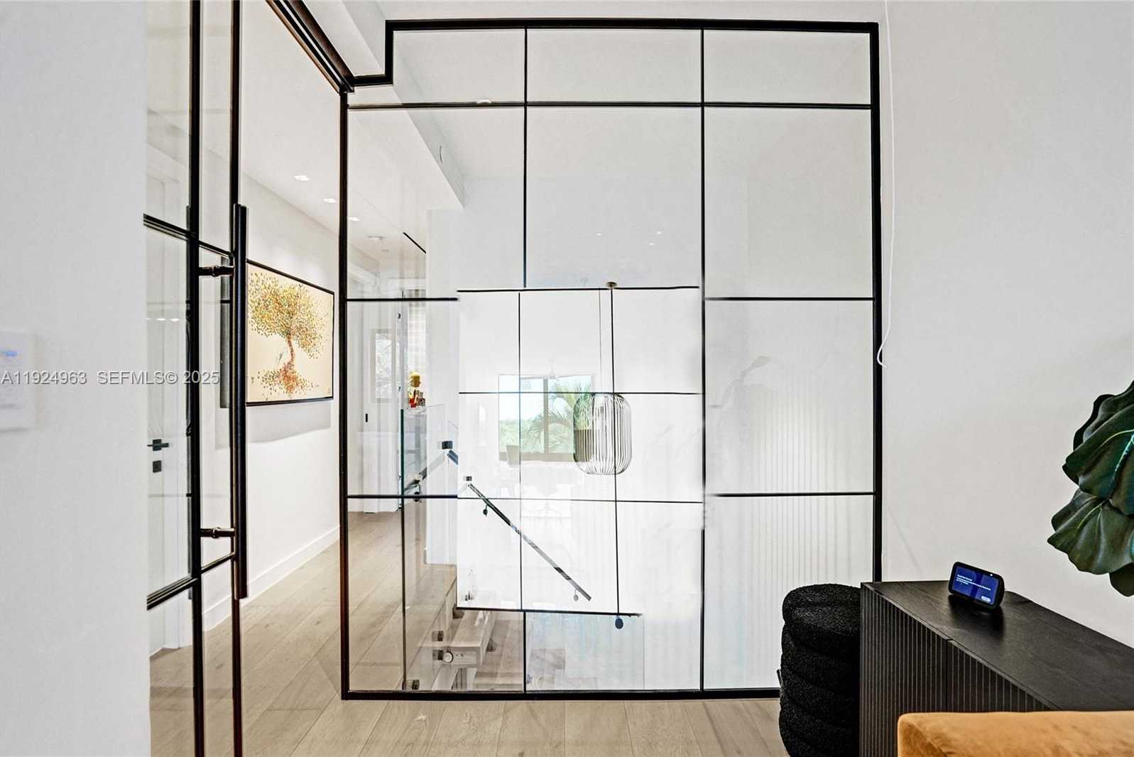 Small Image of Sunny Isles Beach Number 19