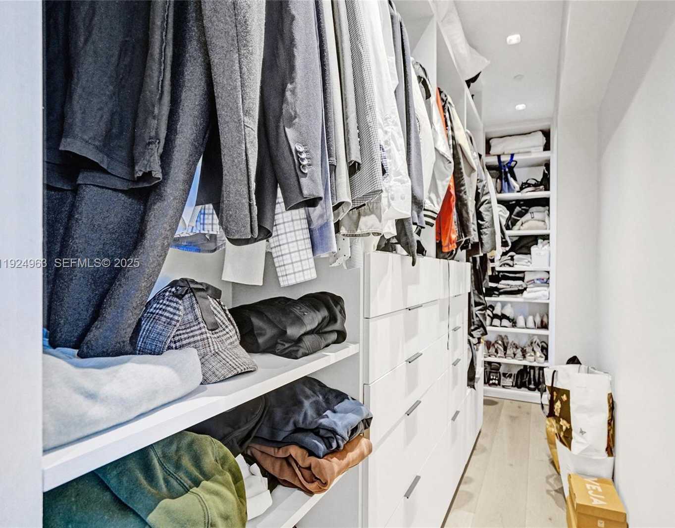 Small Image of Sunny Isles Beach Number 34