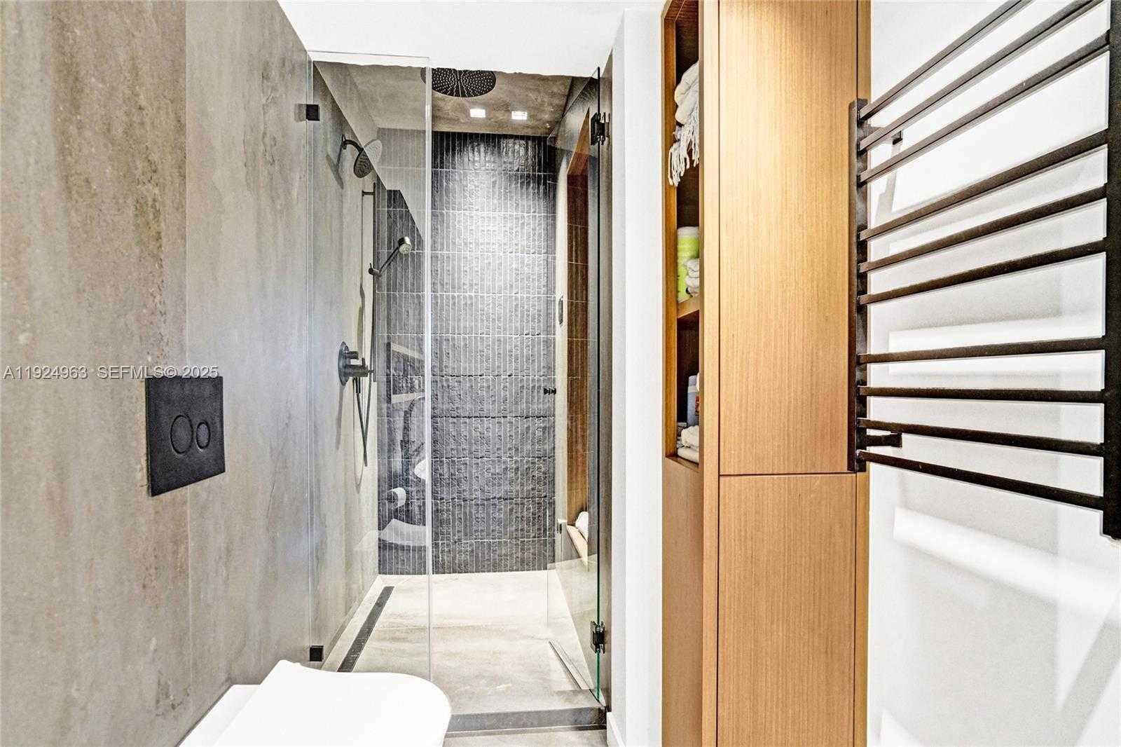 Small Image of Sunny Isles Beach Number 37