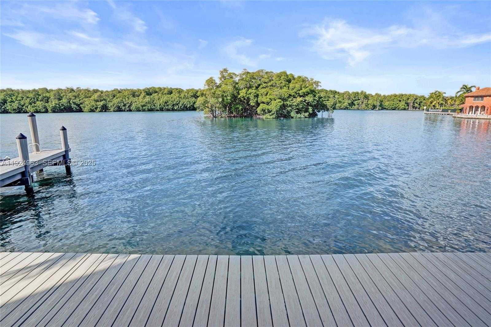 Small Image of Sunny Isles Beach Number 42